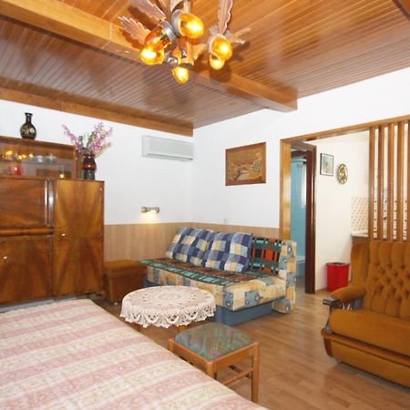 Apartments With A Parking Space Murter - 5103 Betina  Chambre photo